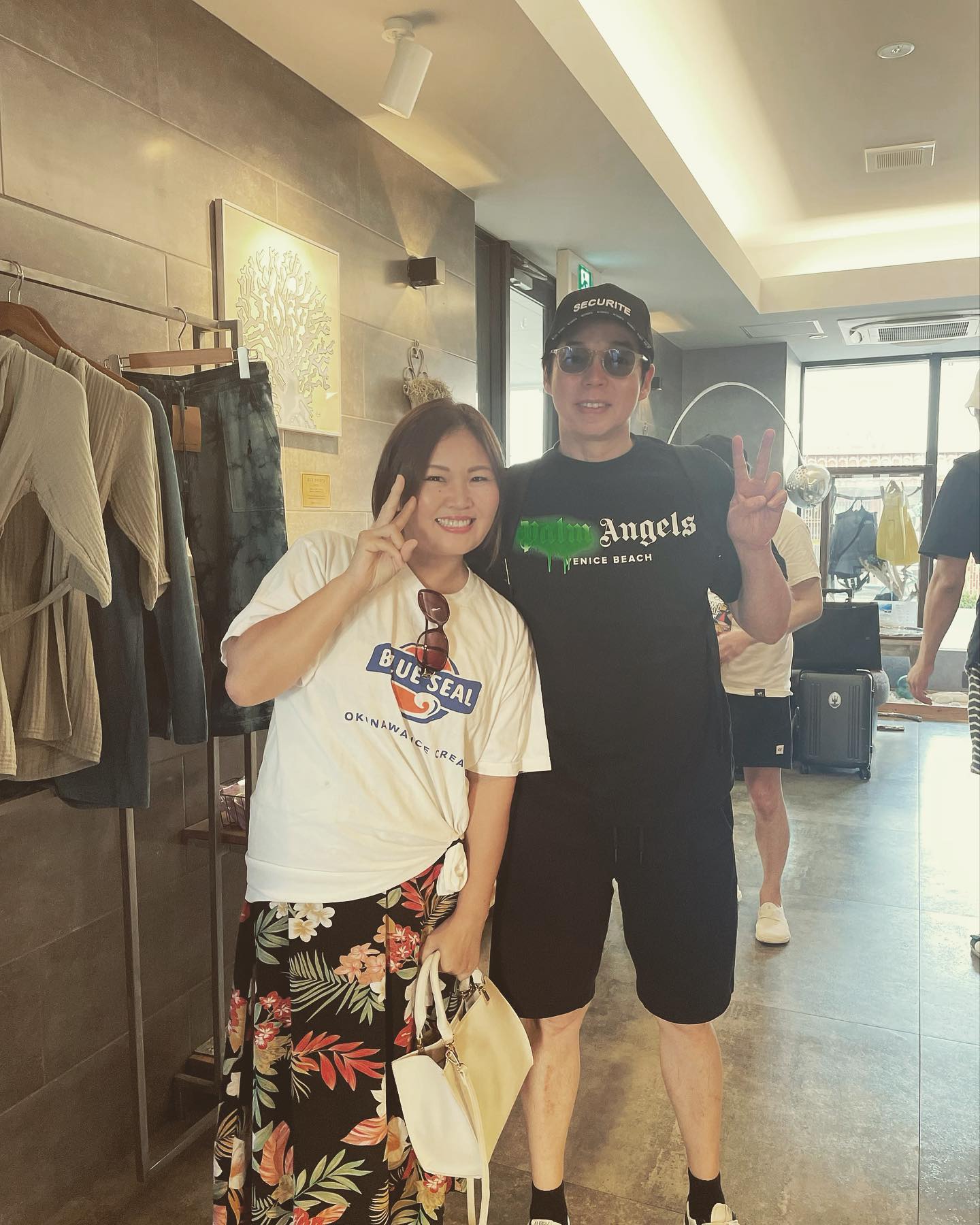 今田耕司さんと♡

同じホテル泊まっててロビーでお会い出来ました︎

写真撮ってくれて握手もしてくれて優しかった〜️
嬉しすぎる

宮古島最高️