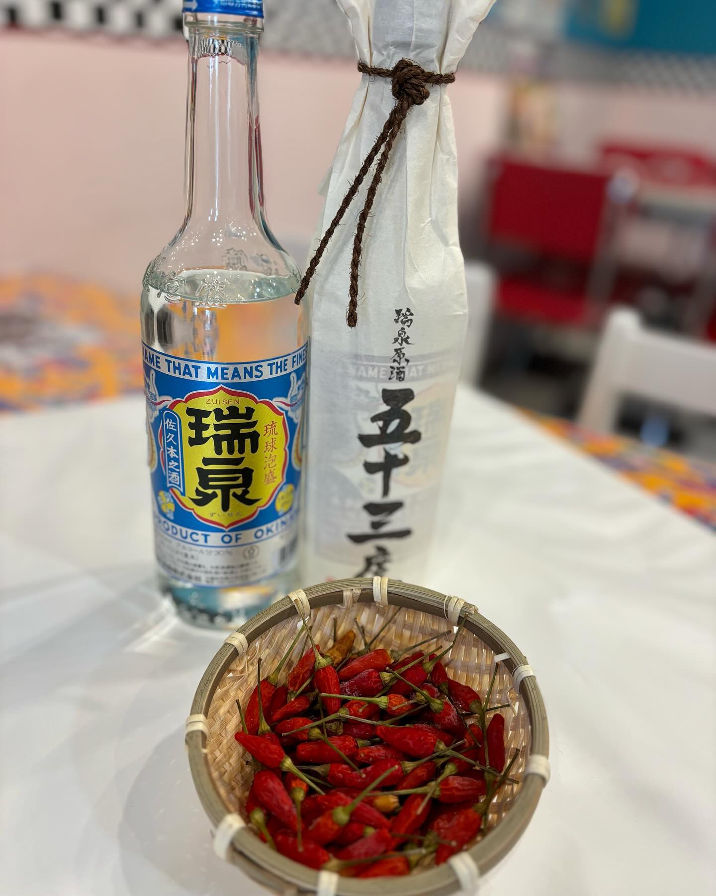 今日は沖縄そばに欠かせない！
島とうがらしと泡盛でクース作り🌶️
市販も美味しいけど手作りクースはもっと美味しいです🌶️