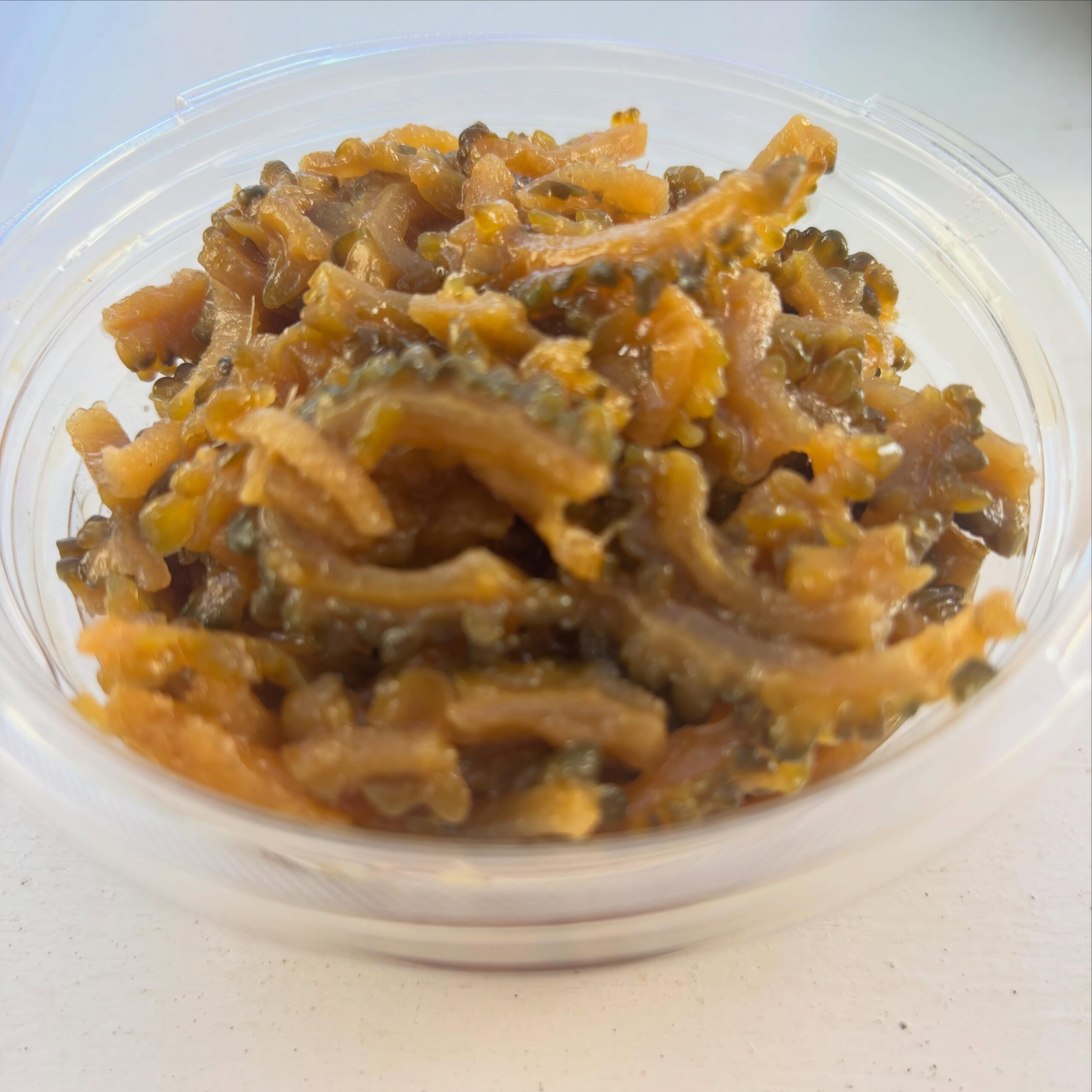 ・
・
自家製 ゴーヤの佃煮

明日 8/8(土)限定販売！

ゴーヤのしっかりとした苦みと、
たっぷり生姜のピリッとした辛みがクセになる一品。

甘さ控えめの、大人の味わいに仕上げました。

 ごはんのお供に。
 お酒のおつまみに。

250g　432円（税込）

数量限定・なくなり次第終了です。